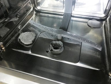 Как ухаживать за посудомоечной машиной: секреты долгой службы