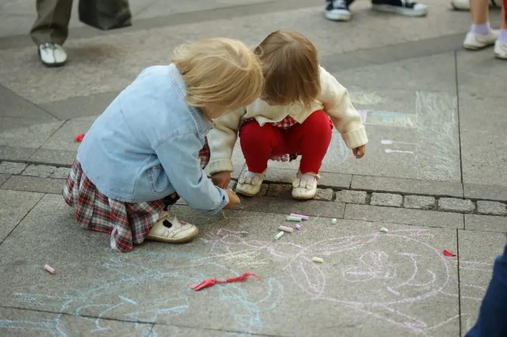 49 групп в детсадах перешли на продленный режим работы в Самарской области