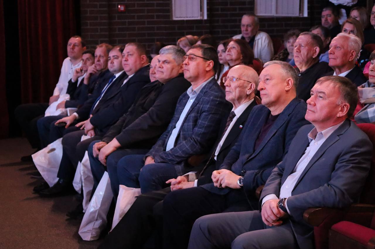 В Самаре прошел фестиваль авторской песни «Во славу Отечества» В Самаре прошел фестиваль авторской песни «Во славу Отечества»