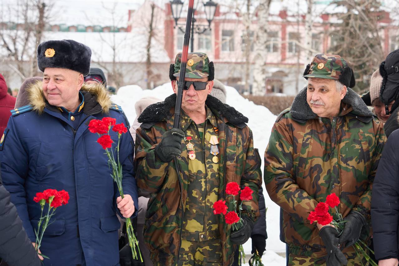 В Сызрани почтили память воинов-интернационалистов В Сызрани почтили память воинов-интернационалистов