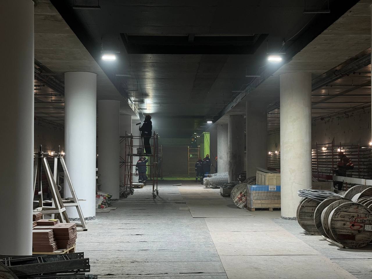 На станции метро «Театральная» завершено устройство жесткого основания в левом перегонном тоннеле