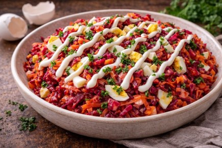 В Союзе «Минутка» до застолья не доживала: съедали на кухне из миски