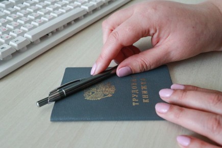 «Я рожала и училась, а мне говорят — стаж ноль»: вот почему пенсионный закон — это головоломка, которая стирает годы жизни петербуржцев