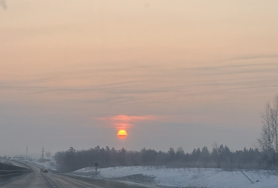 Доброе воскресное утро!. По прогнозам синоптиков, сегодня нас ждёт снежная и теплая погода