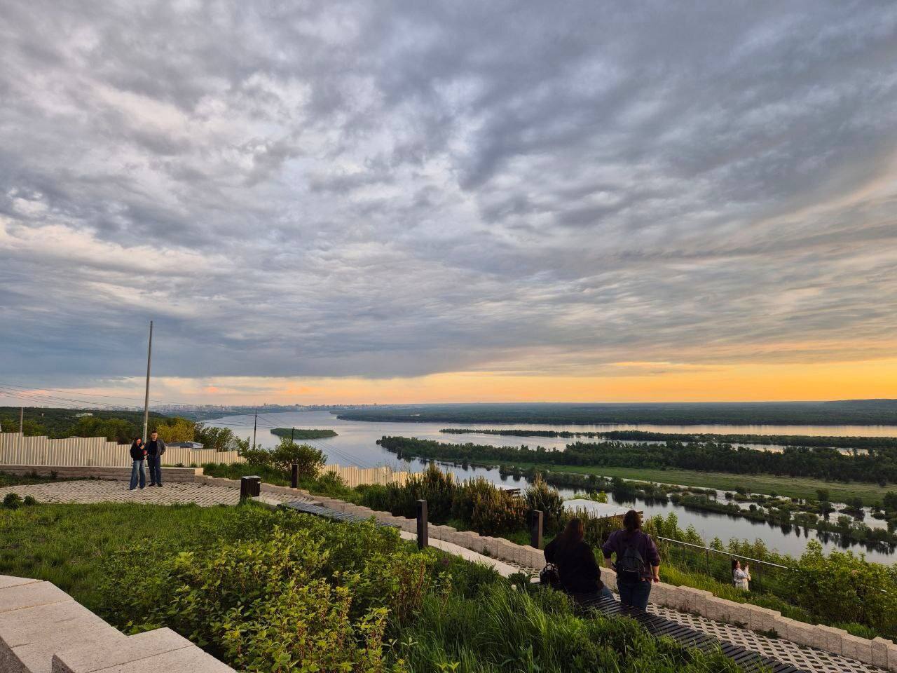 Самарская область — это не только наш дом, но и прекрасное место для активного отдыха и культурных поездок: Волга, Жигулёвские горы, фестивали и другие «магниты» притягивают до 3 млн туристов в год