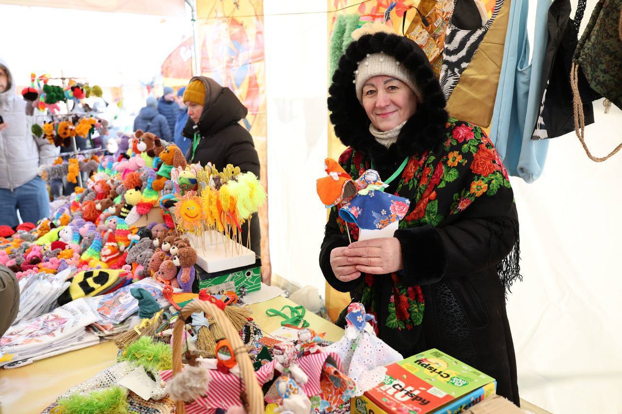 Более 20 тысяч человек побывали на масленичных гуляниях на площади Куйбышева в Самаре Более 20 тысяч человек побывали на масленичных гуляниях на площади Куйбышева в Самаре