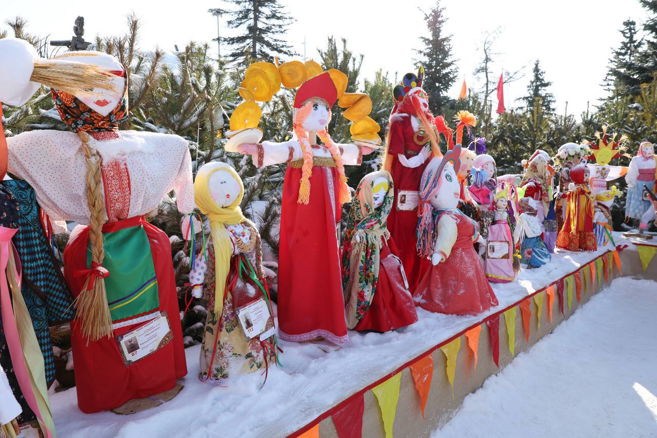 Более 20 тысяч человек побывали на масленичных гуляниях на площади Куйбышева в Самаре Более 20 тысяч человек побывали на масленичных гуляниях на площади Куйбышева в Самаре