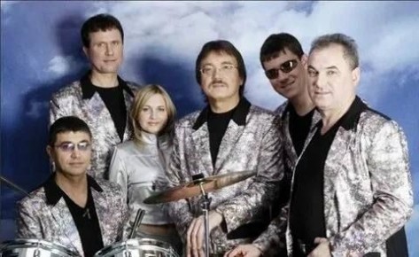 22 февраля 1976 года, в Тольятти состоялся первый афишный концерт вокальноинструментального ансамбля «Синяя птица»