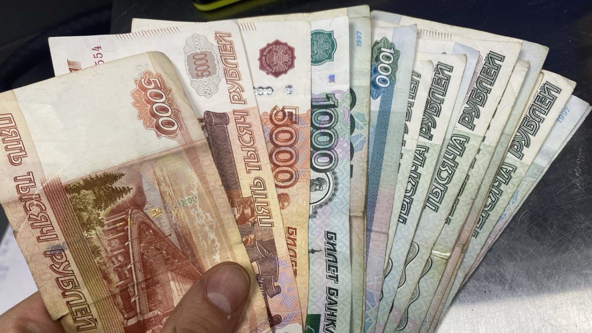 Пожилые самарцы получат пенсию в марте по измененному графику