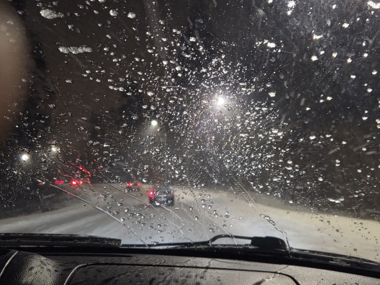 На М5 ограничили движение большегрузов и маршрутного транспорта