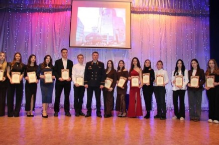 В Самаре, в Поволжском государственном колледже прошло торжественное мероприятие, посвященное выпускникам 2026 года по специальности «Правоохранительная деятельность», в рамках которого особо отличившимся студентам...