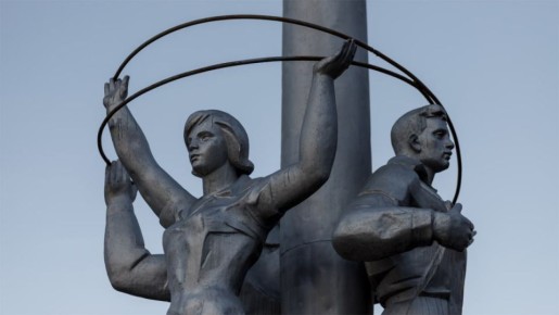 В Самаре хотят обновить памятник покорителям космоса