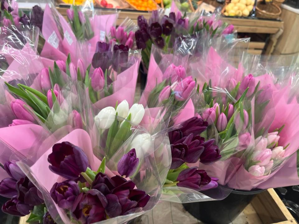 Самарцы планируют потратить на подарки к 8 Марта в среднем 5300 рублей