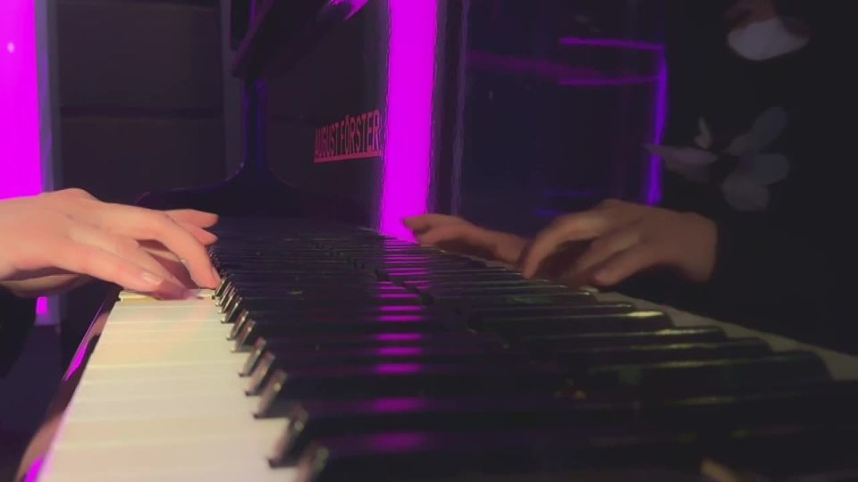 Романтический вальс народного артиста СССР, советского и и российского композитора Евгения Доги из киноленты «Мой ласковый и нежный зверь» воистину можно назвать волшебным