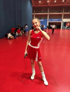 12-летняя девочка из Сергиевского района бросила танцы ради бокса