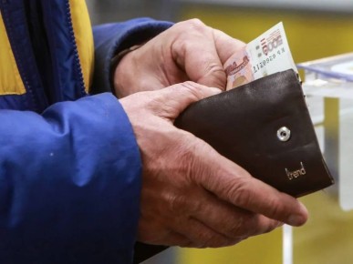 В Тольятти банки закрыли вклад пенсионера без его ведома и сэкономили 716 тыс