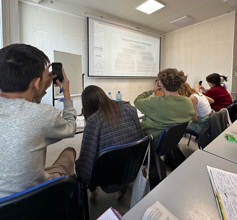 «Образцовое», «допустимое», «недопустимое» — именно так будут оценивать поведение во всех школах страны с 1 сентября 2027 года