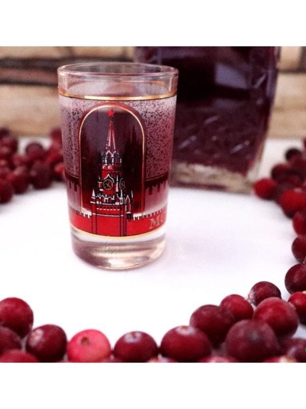 Клюква на коньяке: оригинальный десерт для праздничного стола