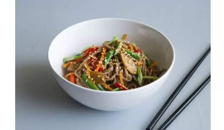 Гречневая лапша с овощами: легкий и полезный выбор для вашего стола