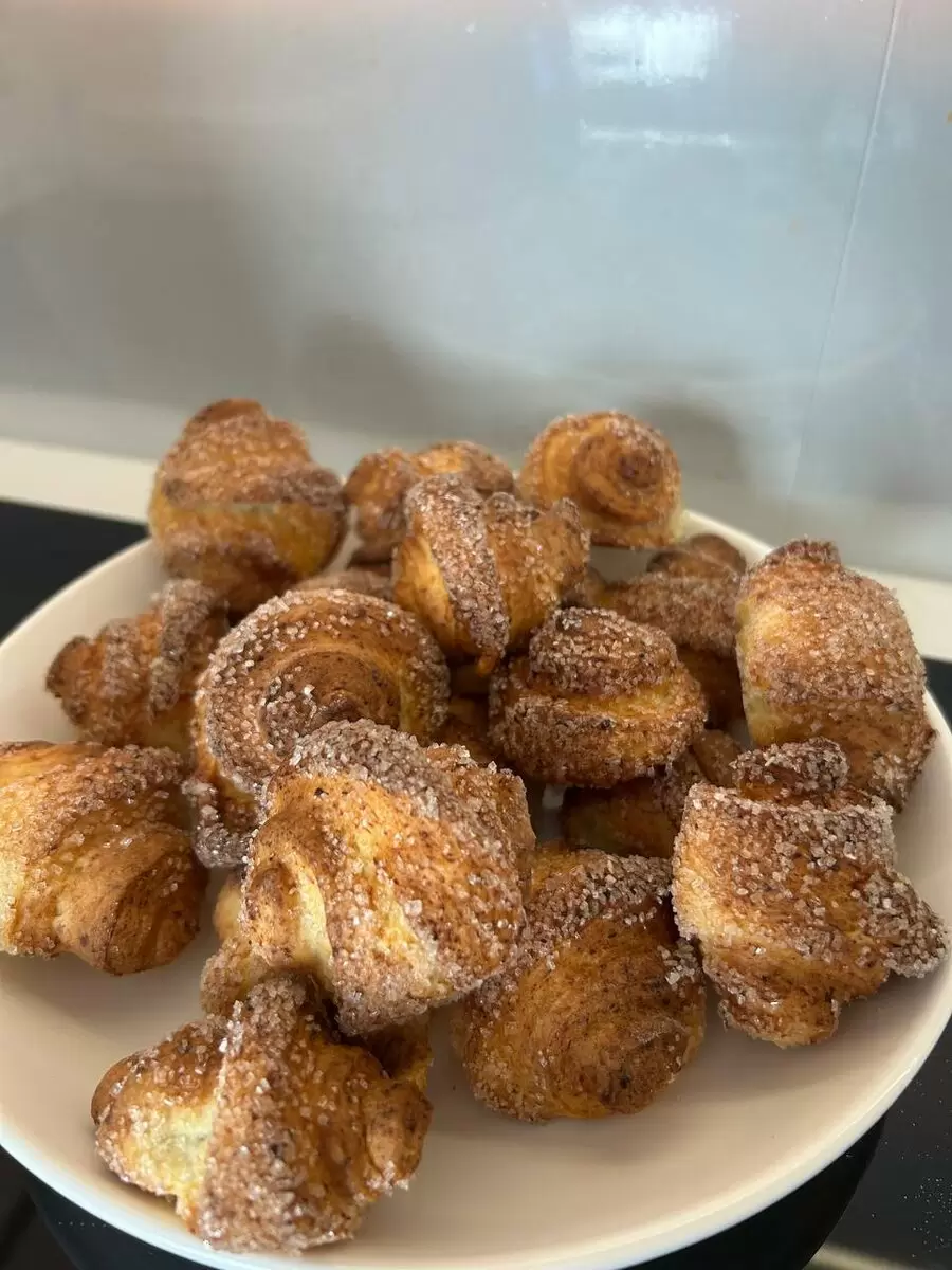 Творожные рогалики: возвращение в детство с помощью аэрогриля