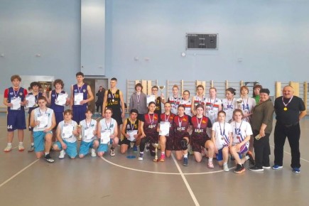 ������� ��������� ������� ������ � ����������� ������� ��� �� ���������� 3�3