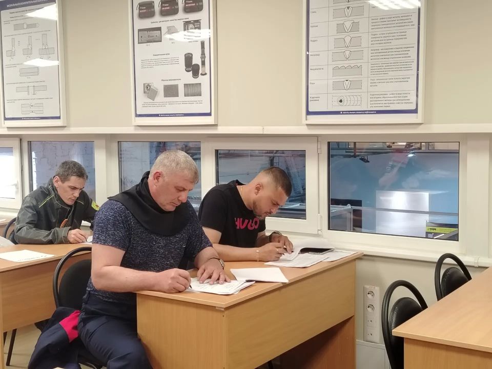 Искра профессионализма: в Тольятти соревнуются лучшие сварщики региона Искра профессионализма: в Тольятти соревнуются лучшие сварщики региона