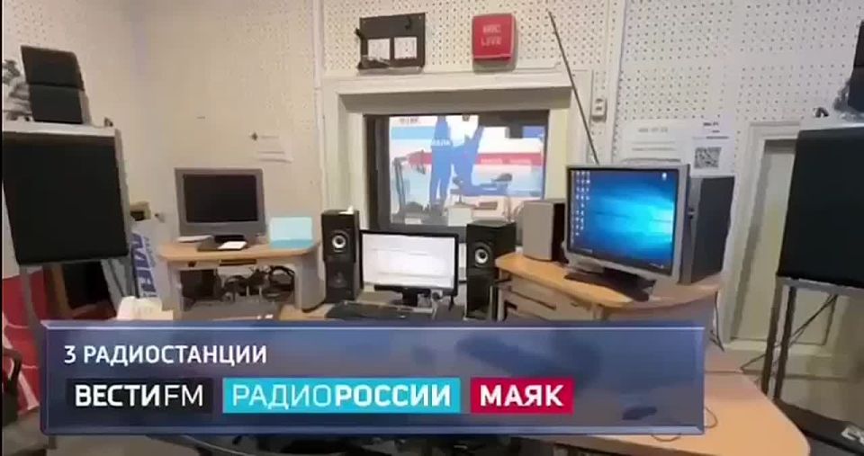 Вечерняя столица региона засияла по-новому — свою работу начала яркая иллюминация на самарской телебашне