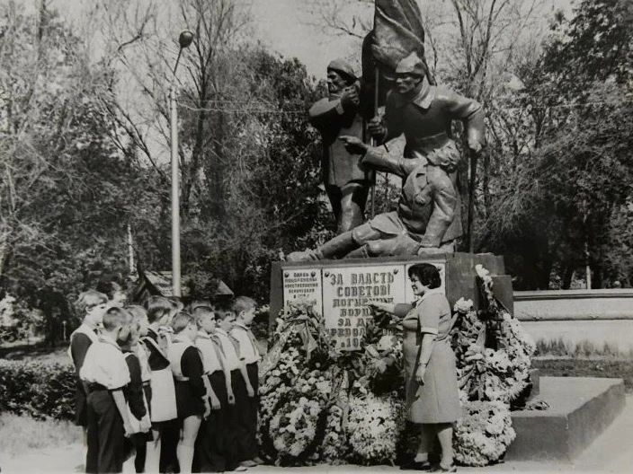 Пионер всегда готов!. 19 мая отмечается День пионерии Пионер всегда готов!. 19 мая отмечается День пионерии