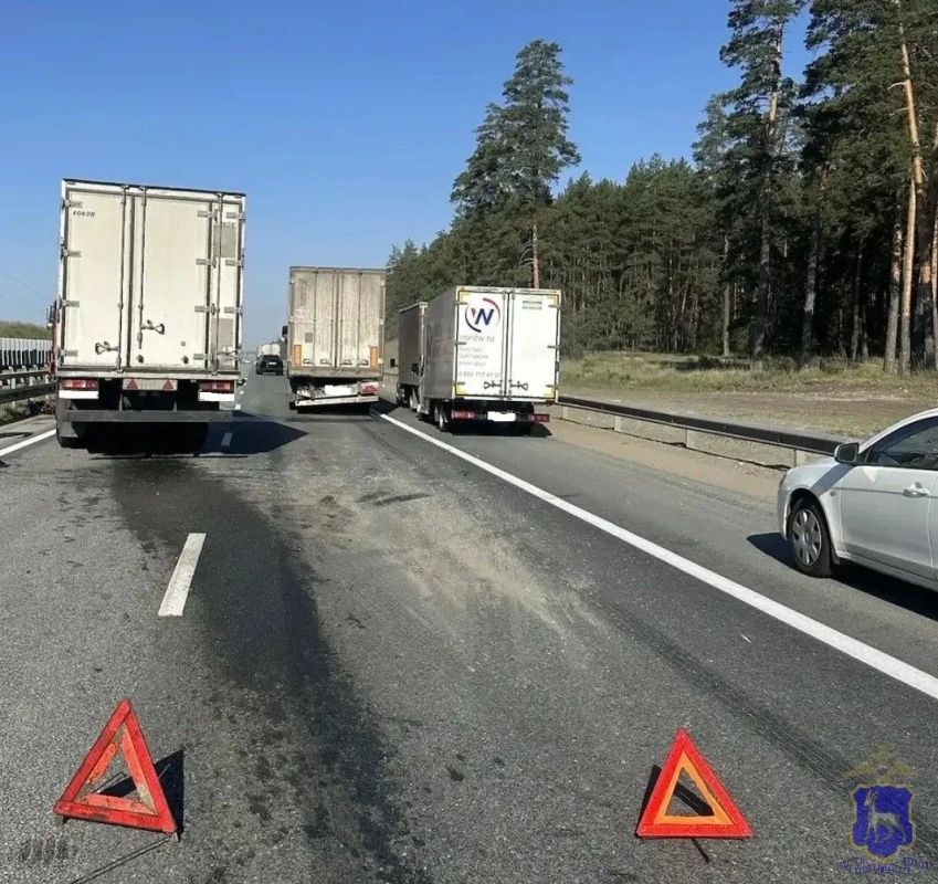 Сотрудники полиции работали на месте дорожно-транспортного происшествия в Ставропольском районе Сотрудники полиции работали на месте дорожно-транспортного происшествия в Ставропольском районе