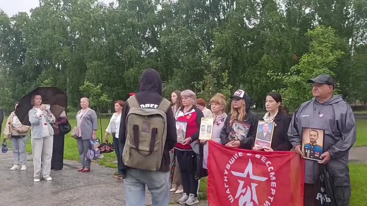 В этот день мы вспоминаем о подвиге нашего народа, который на полях сражений и в тылу добыл Победу для всего мира