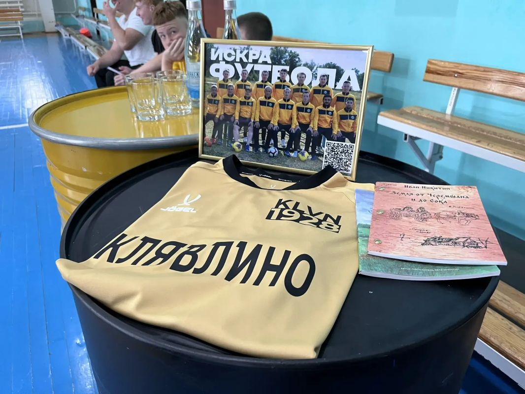 Вячеслав Федорищев прибыл в спортивный комплекс села Клявлино Вячеслав Федорищев прибыл в спортивный комплекс села Клявлино