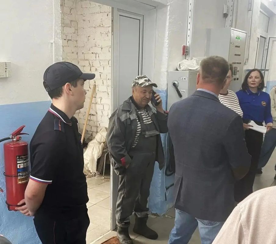 1 июля министерством энергетики и ЖКХ Самарской области была проведена внеплановая противоаварийная тренировка на территории Похвистневского района 1 июля министерством энергетики и ЖКХ Самарской области была проведена внеплановая противоаварийная тренировка на территории Похвистневского района