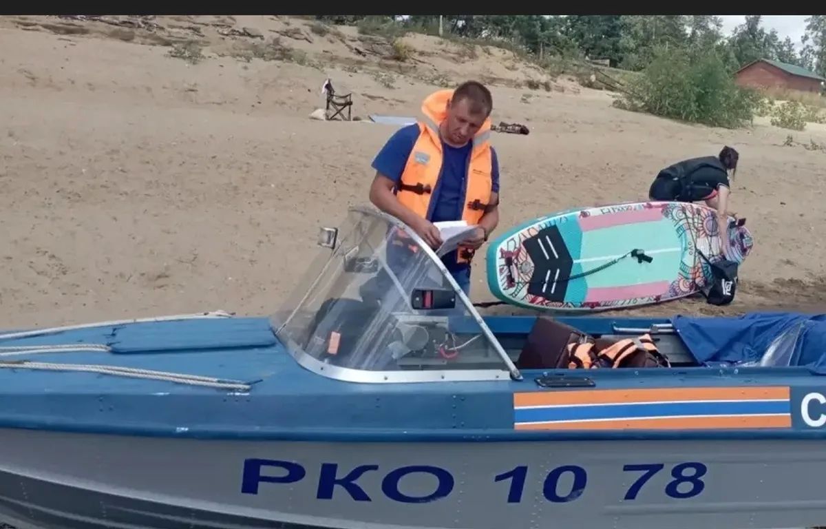 Мать с ребенком на сапе унесло течением в Жигулевске