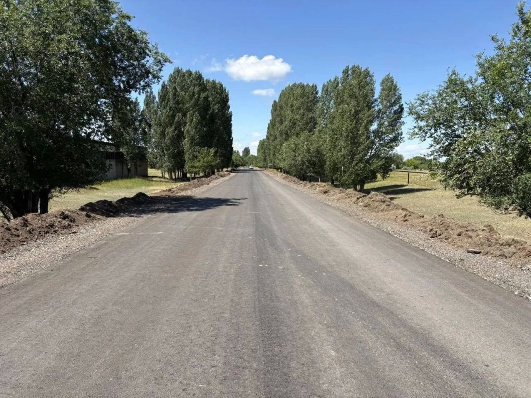 В Приволжском районе завершена укладка асфальта на подъезде к селу Кашпир В Приволжском районе завершена укладка асфальта на подъезде к селу Кашпир