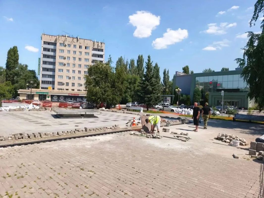В Тольятти завершают ремонт фонтана «Звезда» В Тольятти завершают ремонт фонтана «Звезда»
