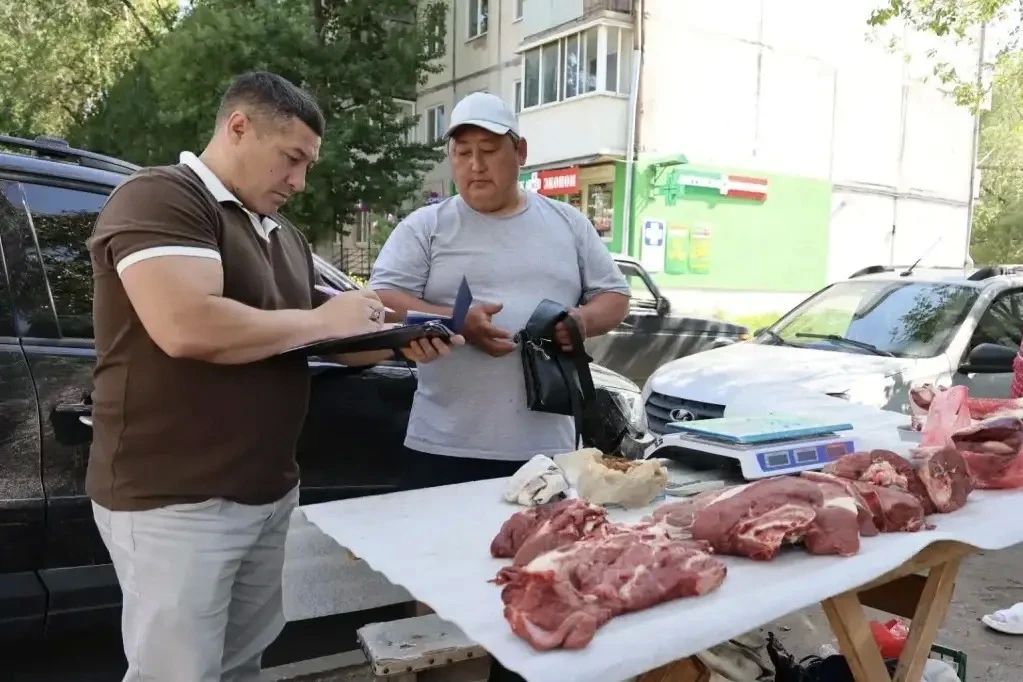 Более 1,3 млн рублей штрафов наложено на предпринимателей за незаконную торговлю в Самаре с начала 2026 года