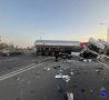 В Самарской области на трассе М-5 бензовозы столкнулись и перекрыли дорогу, есть пострадавший