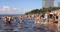 Солнечные выходные завершаются, но самарцы домой пока не спешат