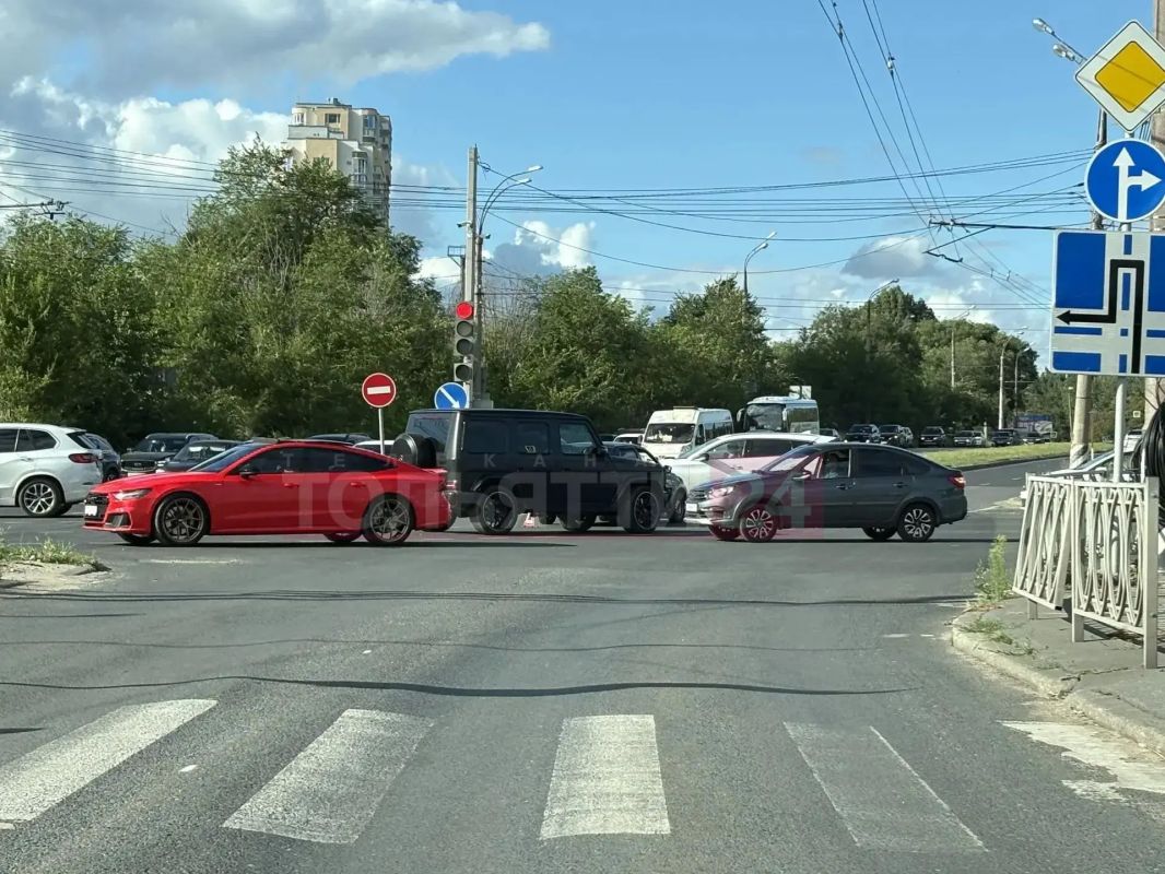 Осторожно! Авария на перекрёстке Спортивная – Приморский – Московский