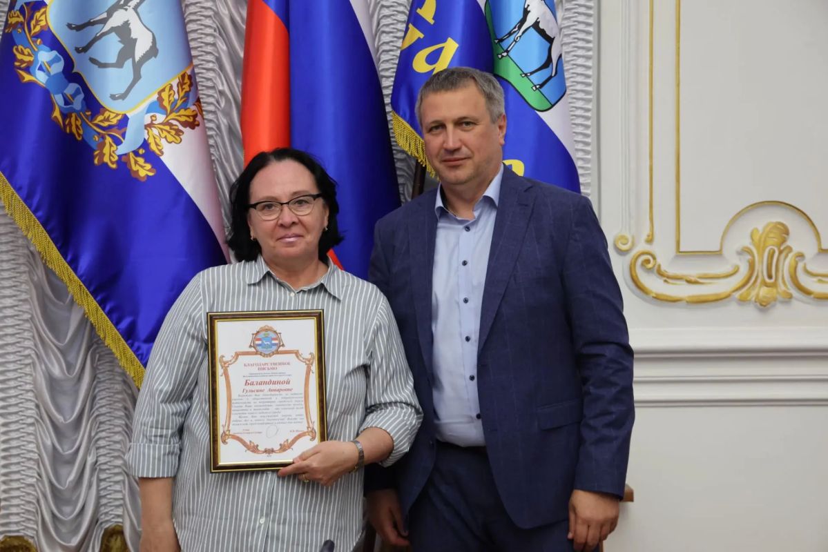 Иван Носков: Встретился с волонтерами, которые помогали горожанам проголосовать по программе «Формирование комфортной городской среды» в этом году Иван Носков: Встретился с волонтерами, которые помогали горожанам проголосовать по программе «Формирование комфортной городской среды» в этом году