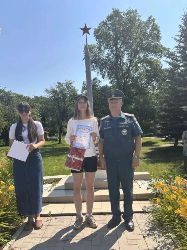 Профилактика безопасности через творчество: конкурс рисунков прошел в лагере «Остров детства» Профилактика безопасности через творчество: конкурс рисунков прошел в лагере «Остров детства»