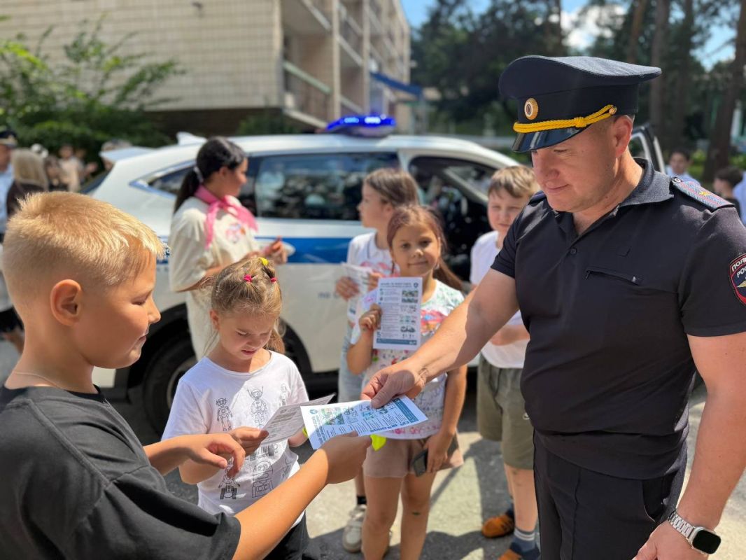 Госавтоинспекция Ставропольского района провела профилактическое мероприятие в лагере «Алые паруса» Госавтоинспекция Ставропольского района провела профилактическое мероприятие в лагере «Алые паруса»