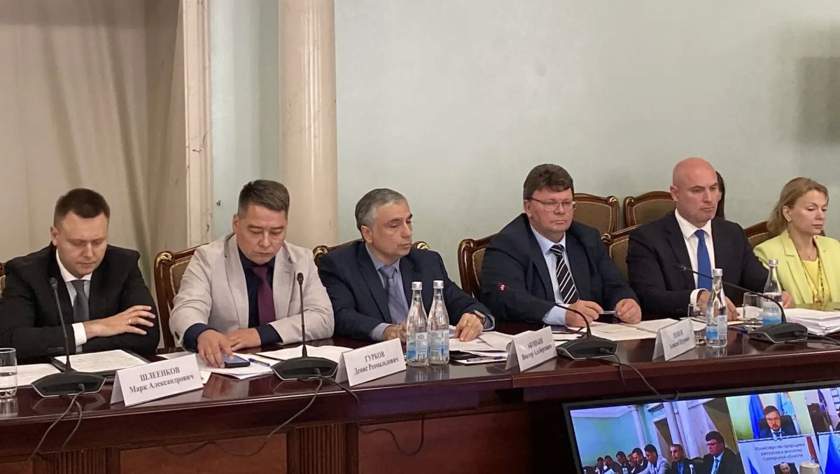 Следующим вопросом оперативного совещания стали предварительные итоги Единого государственного экзамена