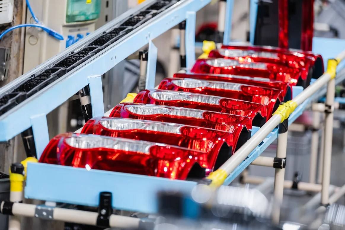 В Тольятти запустили производство светотехники для кроссовера Lada Azimut
