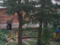 Самарскую область накрыла гроза с ливнем и градом, есть упавшие деревья