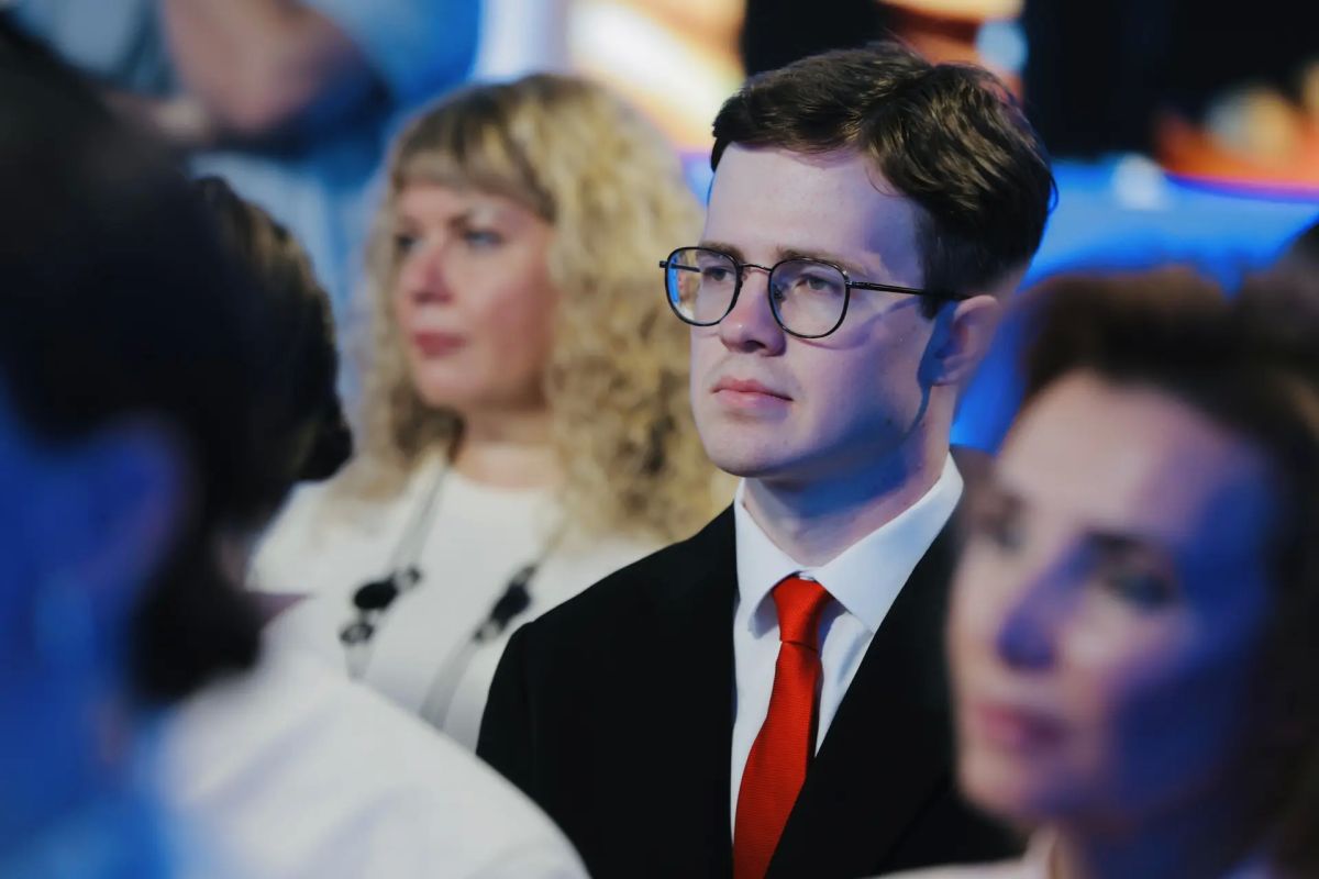 Вячеслав Федорищев: Провели августовскую конференцию работников образования Самарской области Вячеслав Федорищев: Провели августовскую конференцию работников образования Самарской области