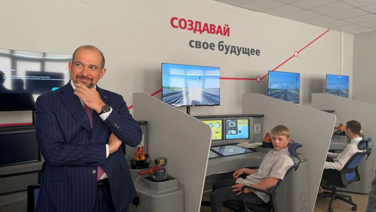 В Оренбурге подписали соглашение о создании кластера «Профессионалитета» на базе филиала ПривГУПС В Оренбурге подписали соглашение о создании кластера «Профессионалитета» на базе филиала ПривГУПС