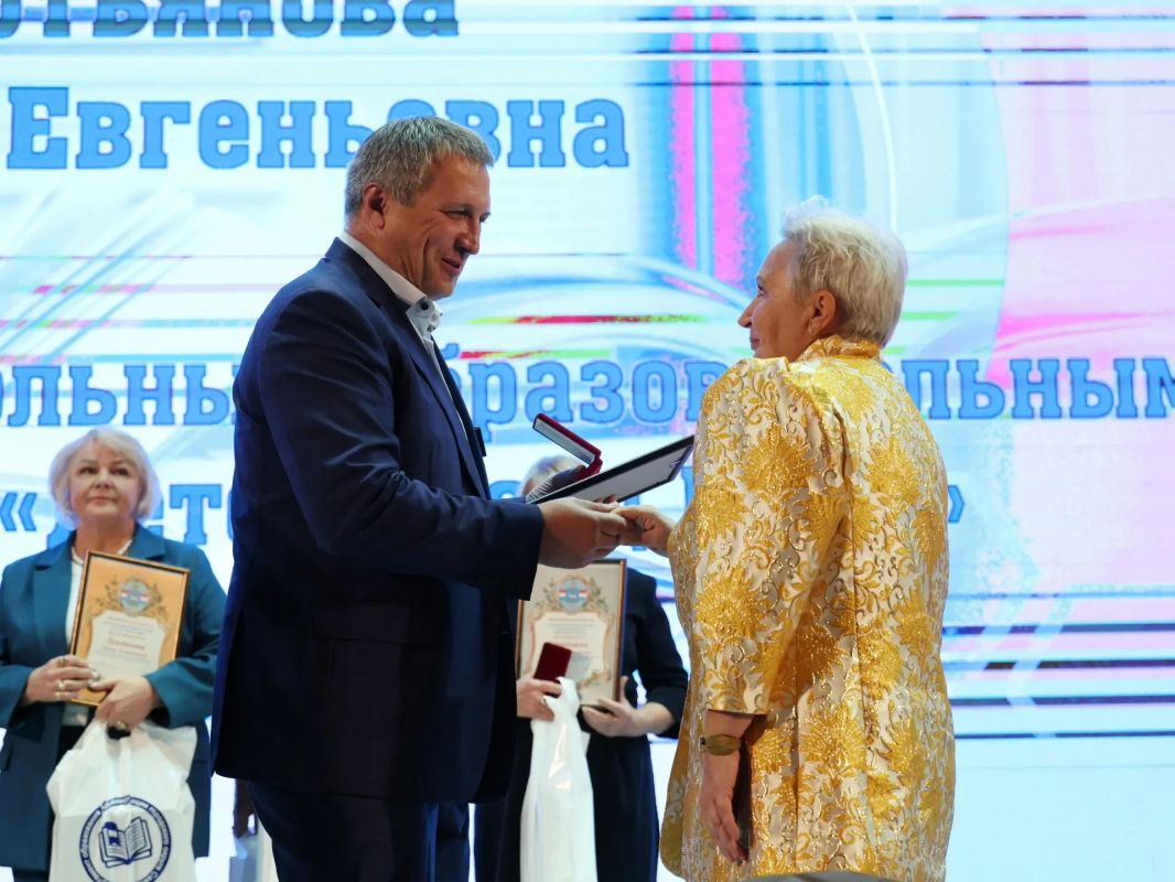 Иван Носков: Накануне учебного года провели традиционную педагогическую конференцию Иван Носков: Накануне учебного года провели традиционную педагогическую конференцию