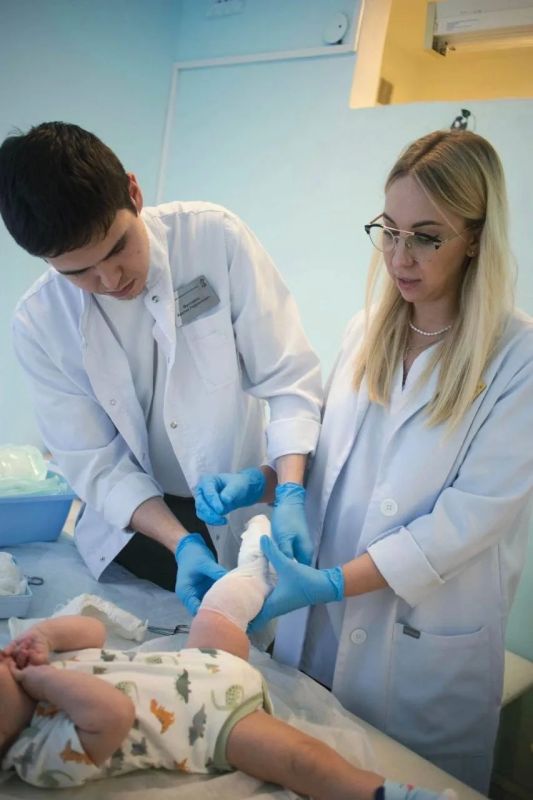 В Клиниках СамГМУ спасают ногу полугодовалому пациенту с редкой формой гемимелии В Клиниках СамГМУ спасают ногу полугодовалому пациенту с редкой формой гемимелии