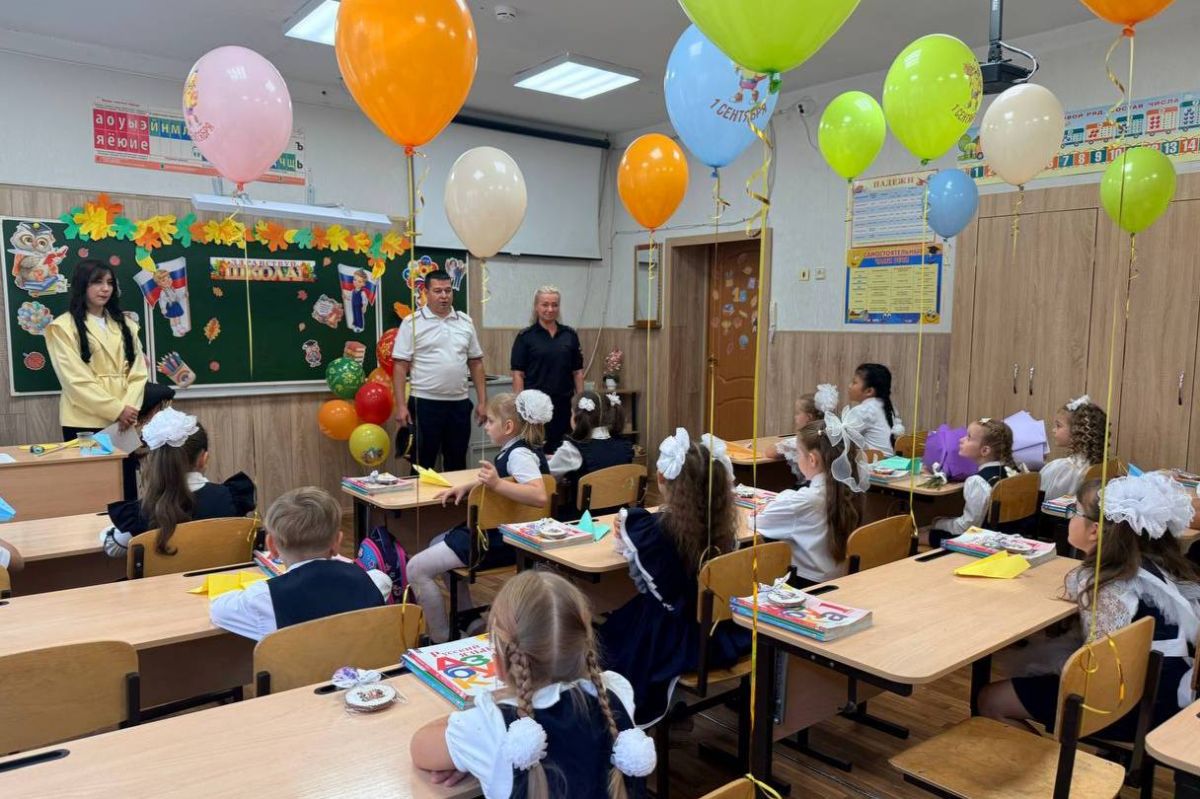 В День знаний – в каждую школу! В День знаний – в каждую школу!